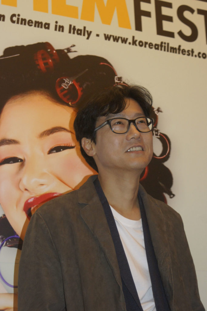 Hwang Dong-hyuk: “il mio film per ripensare al passato in termini contemporanei”